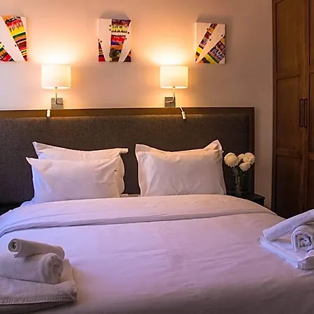 Trigrad Hotel *