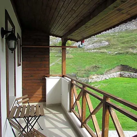 Trigrad Hotel *